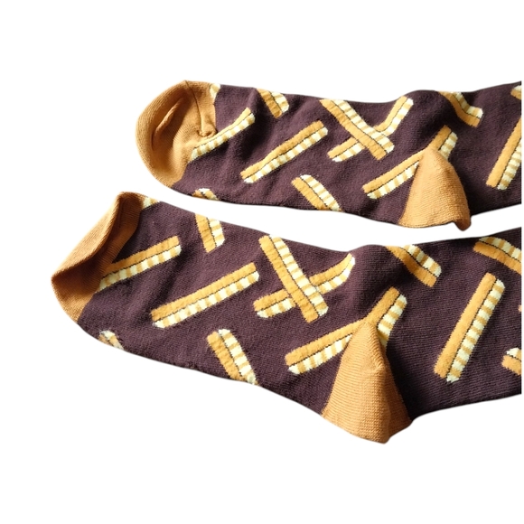 Free with purchase! Floor Play Socks Crinkle Cut Fries - Picture 3 of 8